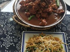 -八两八金·莱芜特色炒鸡(市南漳浦路店)