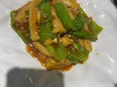 -新疆伊秀清真餐厅