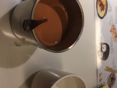 招牌丝袜奶茶-新大咀港式茶餐厅(宝山万达店)