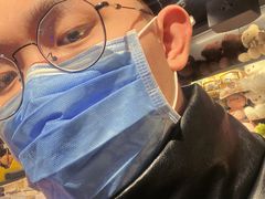 -翰佐蔡司小乐圆·依视路星趣控·暴龙眼镜折扣店