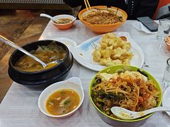 -三姐妹冷面馆(保卫路店)