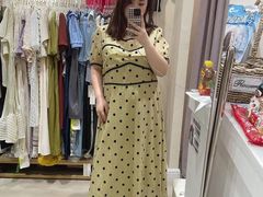 -绮梦微胖大码女装(东方社区三十一街坊店)