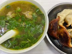 -黄阿姨锅贴大王(万航渡路店)