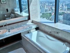 -上海龙之梦万丽酒店