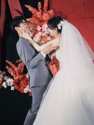 -桃子造型婚纱礼服(凤起广场店)