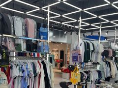 -YONEX苗江运动城(源深店)