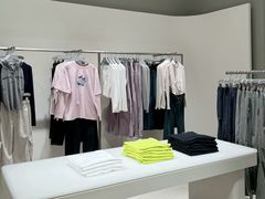 -URBAN REVIVO(西安Momopark店)