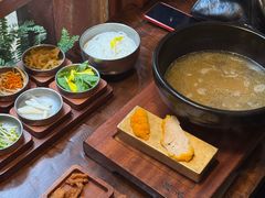 -银米·云南传统过桥米线(双廊黑金冠店)