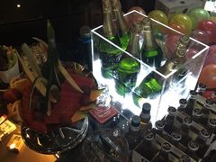 -HiIbiza酒吧