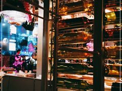 -胡桃里音乐餐厅(陶溪川店)(川湘赣菜·世界百大酒庄直供红酒·音乐表演)