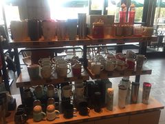 零售区-星巴克臻选(郑州中原万达店)