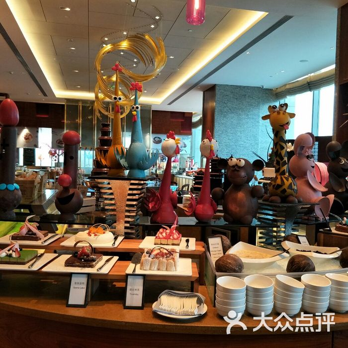 烟台金海岸希尔顿酒店开自助餐厅