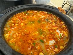 -花馬肆.云南过桥米线(汉神购物广场现场熬汤店)