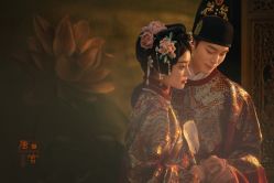 -喜爱高定婚纱摄影