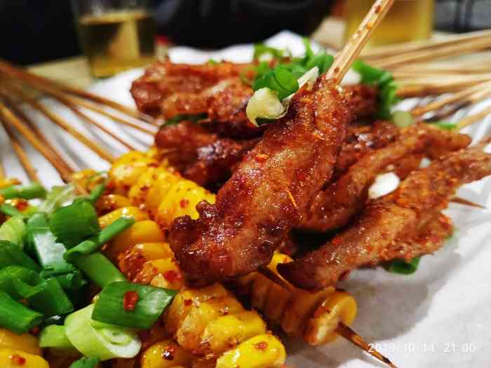 九斗湾宜宾烤五花-"荣昌好吃的的确多!晚上打卡这家烧烤,和..."-大众