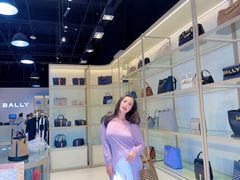 -百联奥特莱斯广场(南京店)