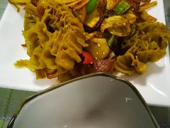 -天天向上素食餐厅(五台山店)