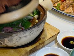 -明本湛江鸡•海鲜小厨(陈家祠店)