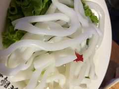 -老牌坊云南鱼豆花火锅(哈西万达店)
