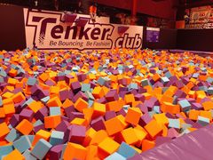 -Tenker Club弹刻极限主题公园 · 蹦床 · 团建 · 生日派对(大关店)