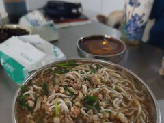 -正宗杨记普洱酸醋米线(总店)