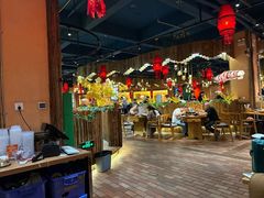 -老滇山寨•云南特色菜•地方菜•民族风情歌舞表演(金碧店)