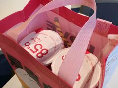 -85度C(生甜甜圈研究工坊·上海松江人民北路店)