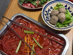 -洱火云南酸菜牛肉火锅(石景山当代商城店)