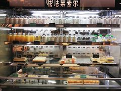 零售区-法莱索尔(奥莱店)
