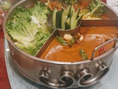 -老铺人家酒店(紫荆名流店)