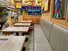 -花馬肆.云南过桥米线(汉神购物广场现场熬汤店)