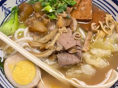 -鑫花溪牛肉米粉(凤凰街创始总店)