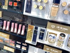 -中免(澳门机场免税店)