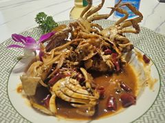 -嗨辣小聚·盘锦河蟹·海鲜烧烤龙虾(盘锦十年好店)