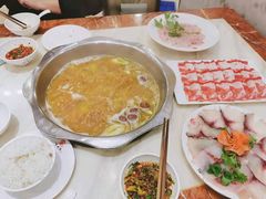 -重庆乡水源火锅(谷埠店)