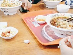 -牛一嘴·兰州牛肉面·大盘鸡(财富中心店)