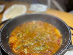 黄辣丁鲜鱼锅-小小河边鱼(天润城店)