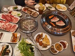 -黑金·寻焰自助百汇·烤肉·火锅(中街店)