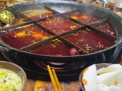 -正南齊北重庆老火锅(光华村直营店)