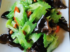 -虹海圣肉饼店家常菜馆