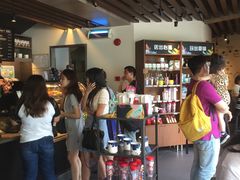 -星巴克(西藏路店)