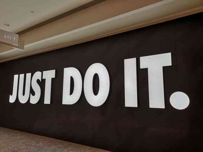 nike(万象天地店)-"巷子的尽头位置,都是潮流街牌的一片区域!