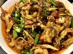 独门姜爆蛙-鸿顺老铁锅美蛙鱼府(解放碑店)