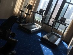 -跃动游泳健身俱乐部(新华传媒店)