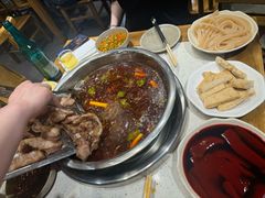 -肖肖酸萝卜鱼火锅(总店)