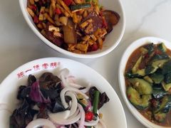 -独一佳老胡湘菜馆(矿山路店)
