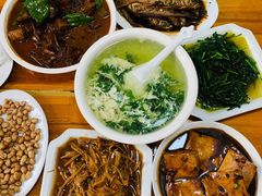 -山里人家土菜馆(茅山店)