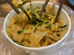 店门口的擀面皮-越美小馆·越南料理(曲江店)