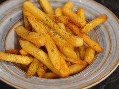 -LESCEDARS Brasserie Bistro香柏树