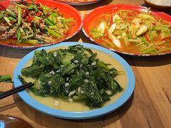 -先启半步颠小酒馆(虹桥龙湖天街店)